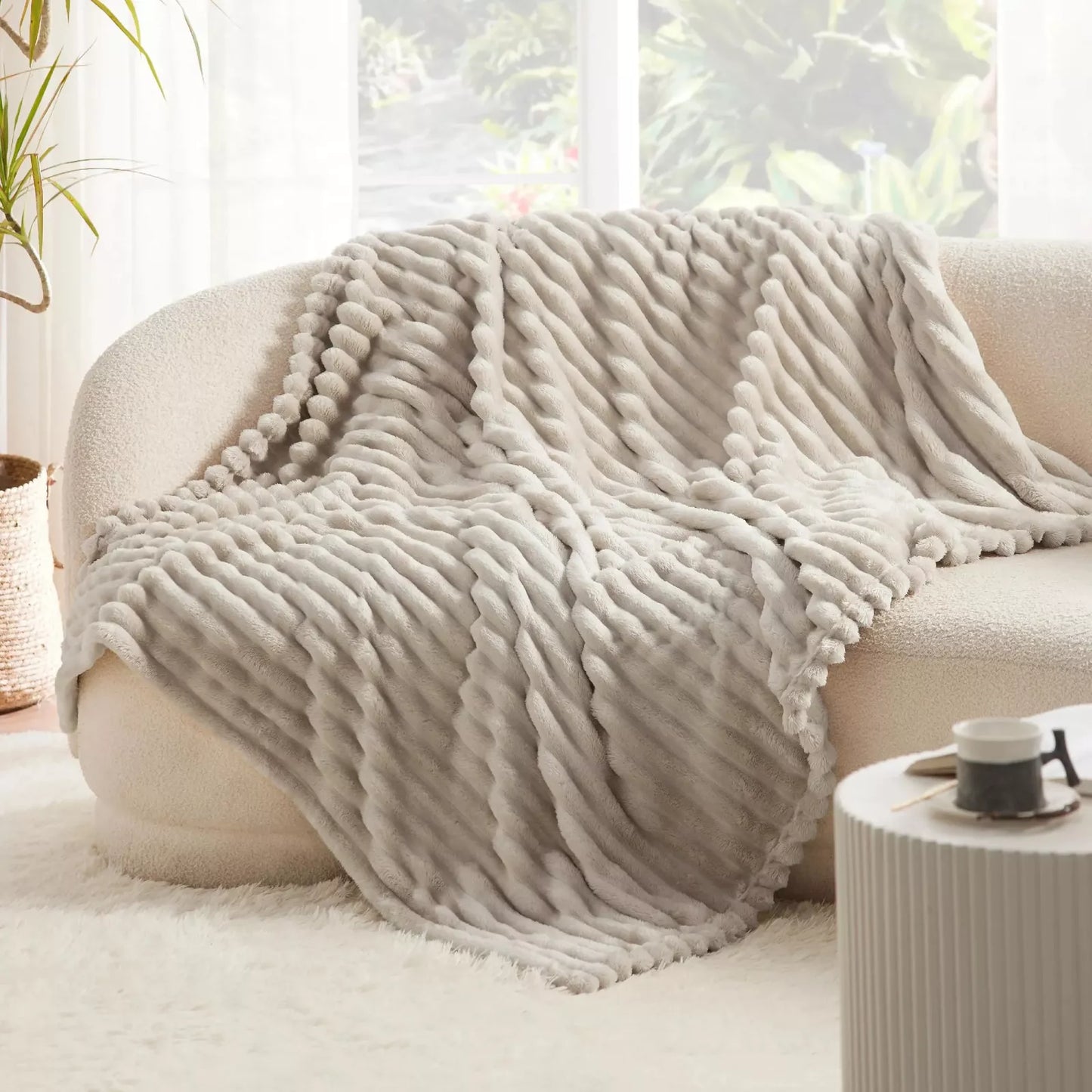 HyggeWrap - cozy blanket for relaxation